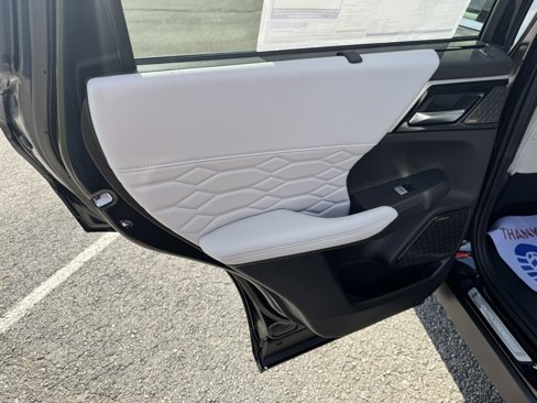 New 2025 Mitsubishi Outlander AWD image 33