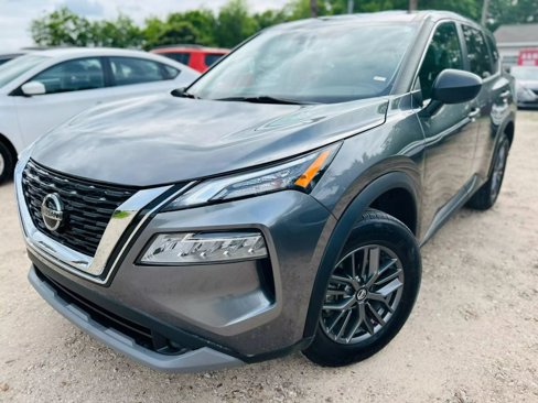 Used 2021 Nissan Rogue S image 1