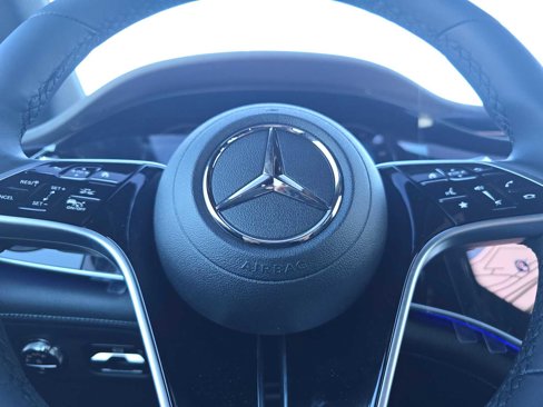 New 2026 Mercedes-Benz EQS 400 4MATIC SUV image 34