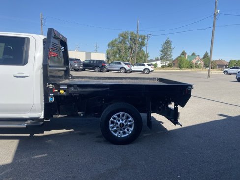 Used 2024 Chevrolet Silverado 2500 LT w/ Convenience Package image 6