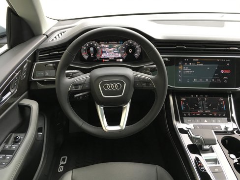 New 2025 Audi Q8 Premium Plus image 17