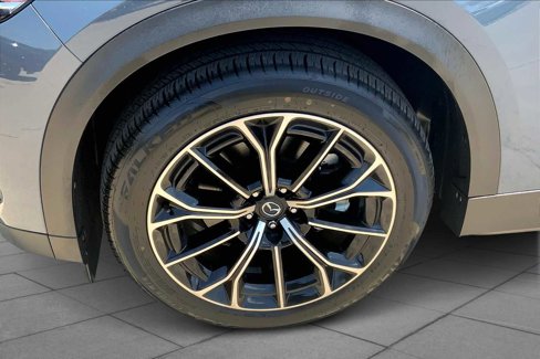 Certified 2025 MAZDA CX-70 Plug-In Hybrid w/ Premium Pkg image 10