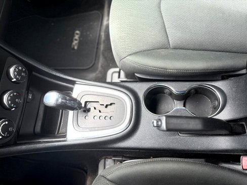 Used 2011 Chrysler 200 Touring image 31