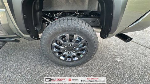 New 2025 Toyota Tacoma TRD Off-Road image 9