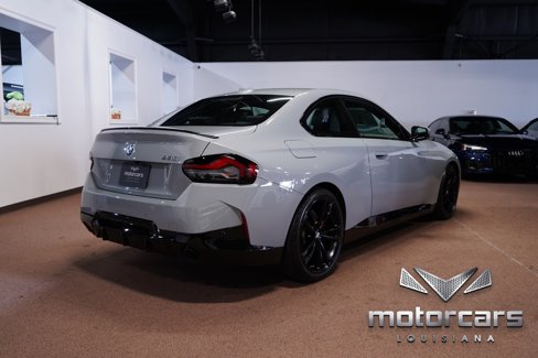 Used 2024 BMW 230i Coupe w/ Premium Package image 7