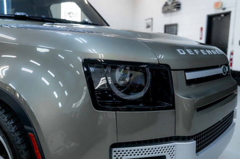 Used 2021 Land Rover Defender 90 First Edition image 17