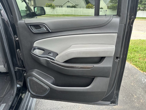 Used 2019 Chevrolet Suburban LT image 14