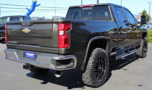 Used 2022 Chevrolet Silverado 3500 LT w/ Convenience Package image 6