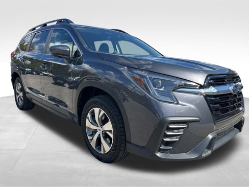 Used 2024 Subaru Ascent Premium w/ Convenience Package image 3
