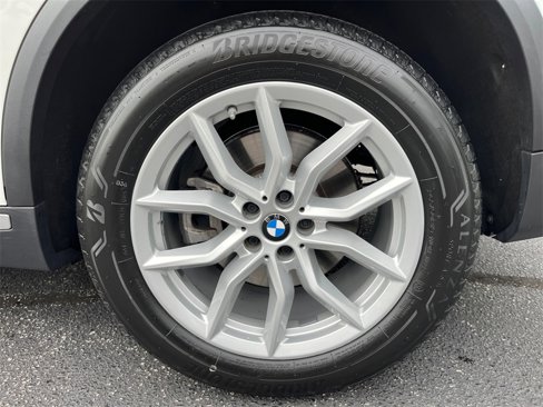 Certified 2022 BMW X5 xDrive40i w/ Parking Assistance Package image 16