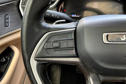 Used 2022 Jeep Grand Cherokee L Limited image 27