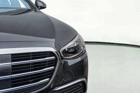 Used 2024 Mercedes-Benz S 580 4MATIC Sedan image 4