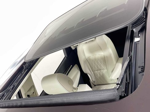 Used 2024 Buick Enclave Avenir w/ Avenir Technology Package image 21