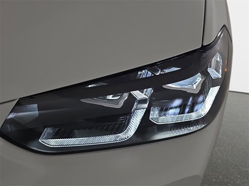 New 2025 BMW X4 M40i image 33
