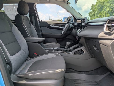 Used 2025 Chevrolet TrailBlazer LT image 30