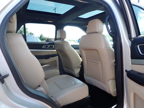 Used 2017 Ford Explorer XLT w/ Equipment Group 202A image 12