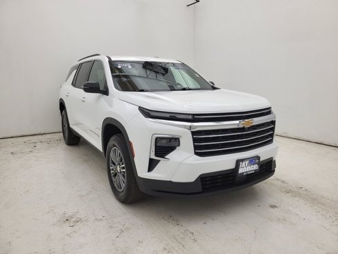 Certified 2025 Chevrolet Traverse LT image 12