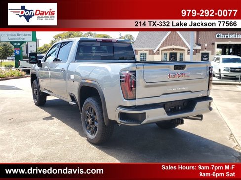New 2026 GMC Sierra 2500 AT4 image 5