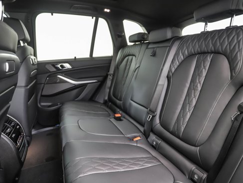 New 2026 BMW X5 M60i image 24