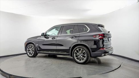 Used 2025 BMW X5 sDrive40i image 4