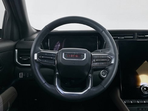 Used 2025 GMC Terrain Elevation image 18