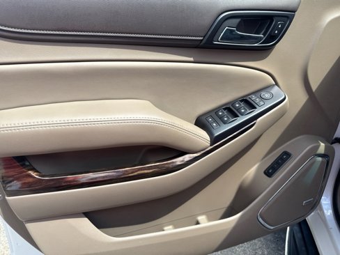 Used 2016 GMC Yukon XL SLT image 10