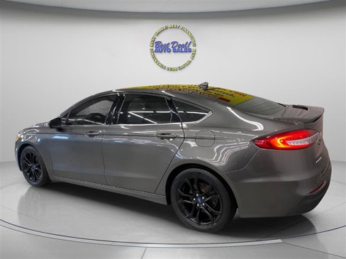 Used 2020 Ford Fusion SE w/ Equipment Group 151A image 5