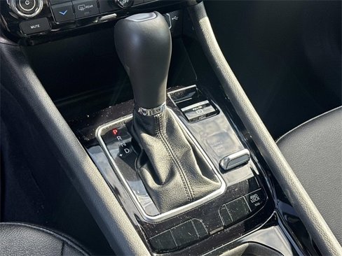 Certified 2025 Jeep Compass Limited image 19