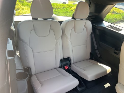 New 2026 Volvo XC90 B6 Plus image 37
