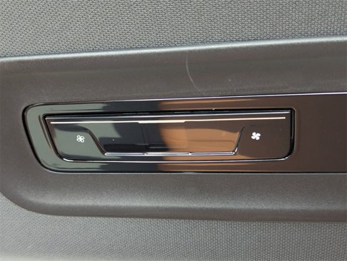 New 2025 Volkswagen ID. Buzz Pro S Plus image 26