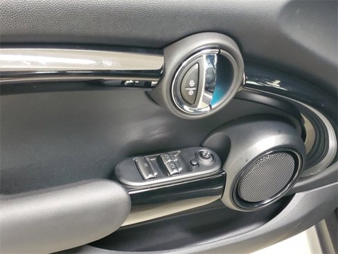 Used 2021 MINI Cooper S image 13