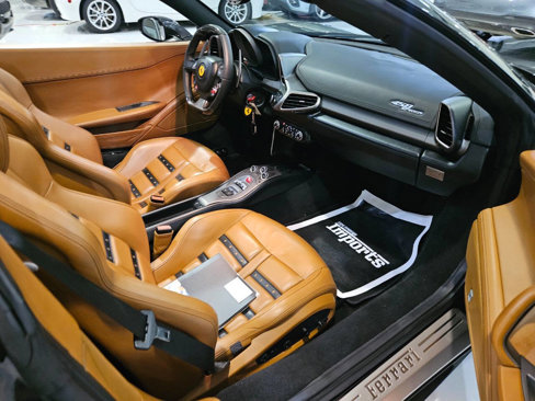 Used 2012 Ferrari 458 Spider image 60