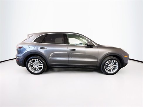 Certified 2023 Porsche Cayenne image 8