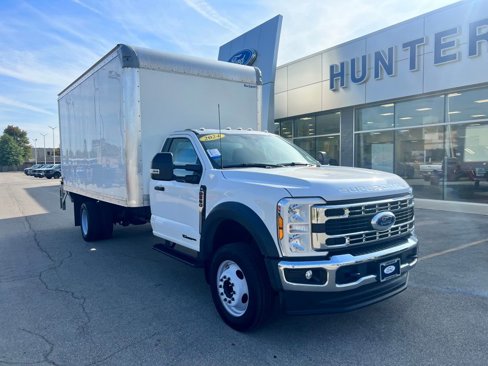 Used 2024 Ford F550 2WD Regular Cab Super Duty image 31
