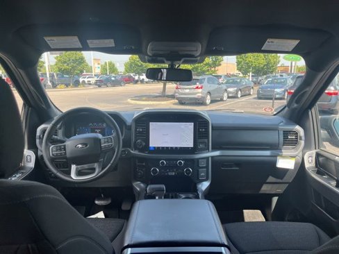 Used 2025 Ford F150 XLT w/ Equipment Group 302A MID image 15