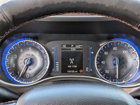 Used 2019 Chrysler Pacifica Touring-L image 18