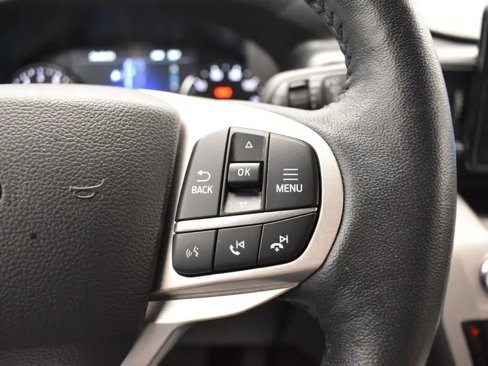 Used 2023 Ford Explorer XLT w/ Equipment Group 202A image 23