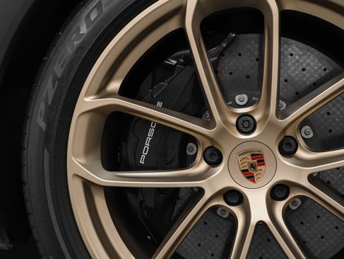 Certified 2025 Porsche Cayenne Turbo GT image 21
