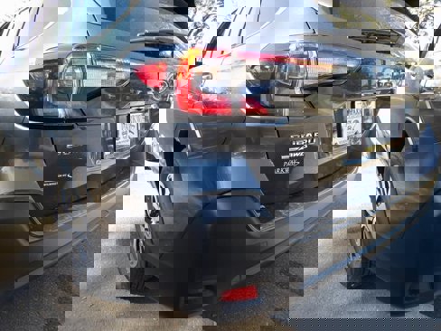 Certified 2025 Subaru Outback Premium image 8