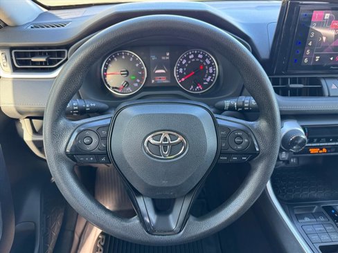 Used 2019 Toyota RAV4 XLE image 11