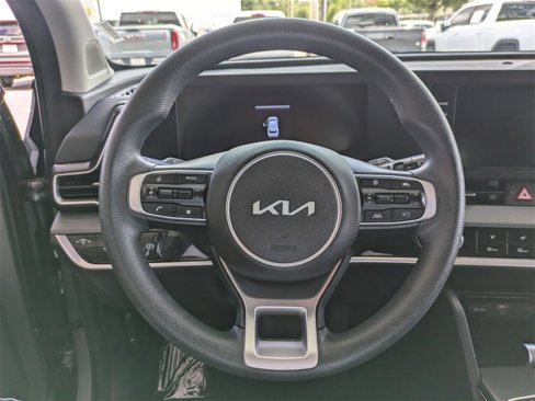 Used 2024 Kia Sportage LX image 21