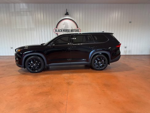 Used 2024 Toyota Grand Highlander XLE image 1