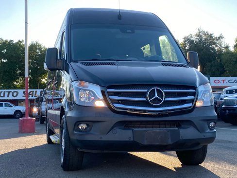 Used 2016 Mercedes-Benz Sprinter 2500 image 9