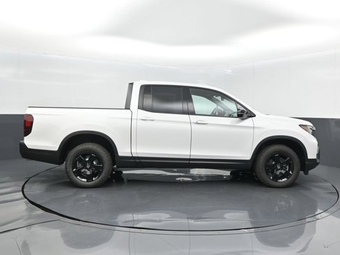 New 2025 Honda Ridgeline Black Edition image 25
