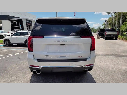 New 2025 GMC Yukon Denali w/ Denali Reserve Package image 19