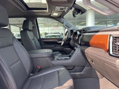 Used 2024 GMC Sierra 3500 Denali w/ Denali Reserve Package image 14