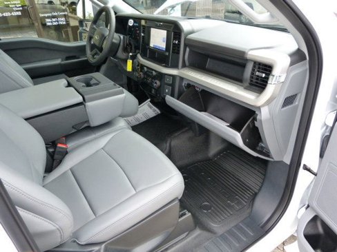 Used 2025 Ford F250 XLT w/ F-250 >10K GVWR Package image 17