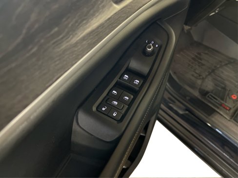 Certified 2023 Jeep Grand Cherokee L Limited image 20