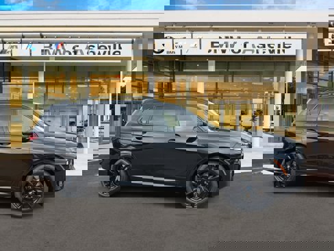 New 2026 BMW X7 M60i image 1