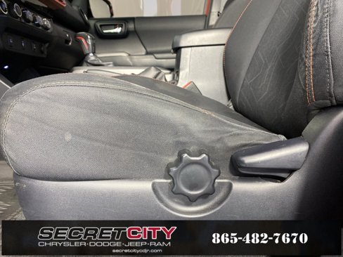 Used 2017 Toyota Tacoma TRD Off-Road w/ Tow Package (A/T) image 13